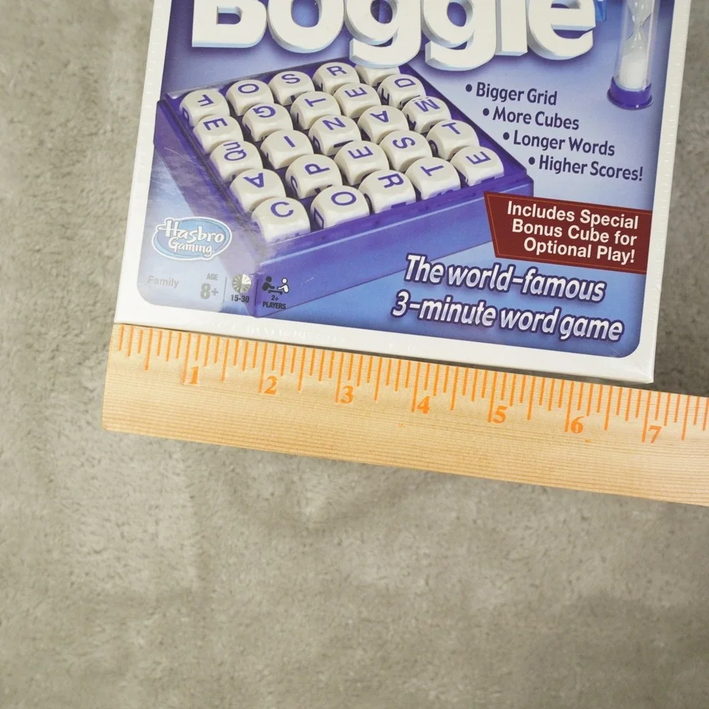 BIG BOGGLE Classic Edition Word Game SEALED Family Game Night Kids 8+ and Adults